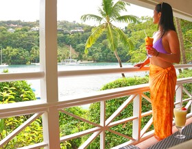 Marigot Beach Club Hotel & Dive Resort
