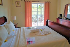 Marigot Beach Club Hotel & Dive Resort
