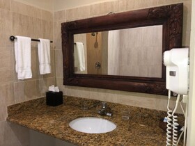 Marigot Beach Club Hotel & Dive Resort