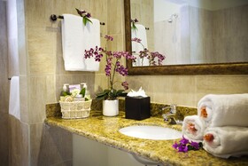 Marigot Beach Club Hotel & Dive Resort