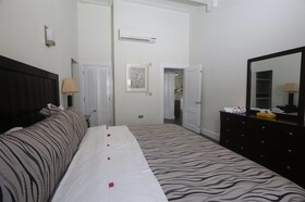 Marigot Beach Club Hotel & Dive Resort