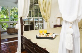 Marigot Beach Club Hotel & Dive Resort