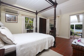 Marigot Beach Club Hotel & Dive Resort