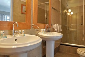 Marigot Beach Club Hotel & Dive Resort