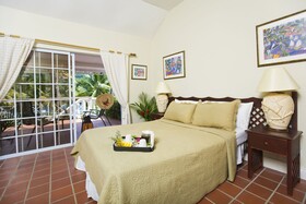 Marigot Beach Club Hotel & Dive Resort