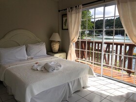 Marigot Beach Club Hotel & Dive Resort