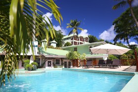 Marigot Beach Club Hotel & Dive Resort