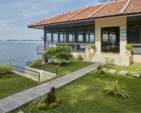 The Lake House
