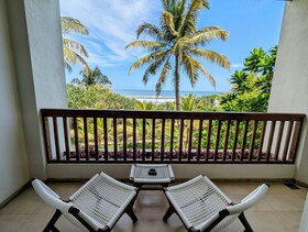 NH Bentota Ceysands Resort