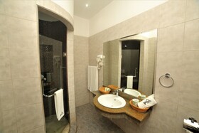 Avasta Resort & Spa