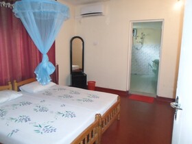 Indrani Inn Tourist Rest