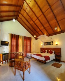 Saji-Sami Hotel