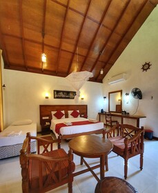 Saji-Sami Hotel