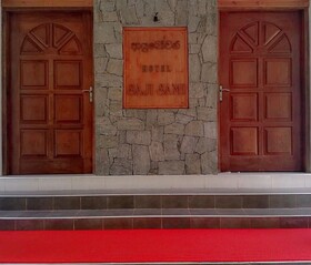 Saji-Sami Hotel