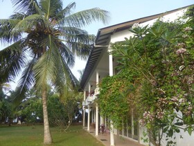 Raja Beach Hotel
