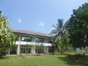 Raja Beach Hotel