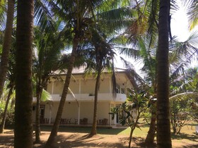 Raja Beach Hotel