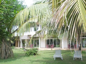 Raja Beach Hotel