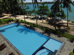 Riviera Resort