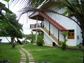 Anetta Villa