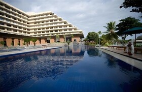 Cinnamon Lakeside Colombo