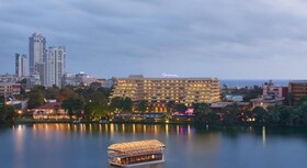 Cinnamon Lakeside Colombo