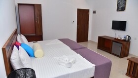 Hotel Eden Grand