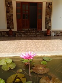 The Crown Hotel Dambulla