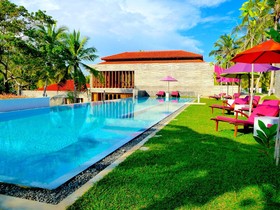 UTMT-Underneath The Mango Tree Hotel