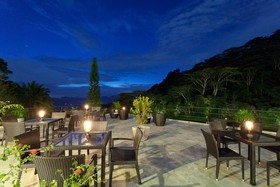 Hunas Falls Hotel