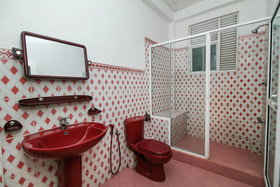 Wasantha Guest House by OYO Rooms