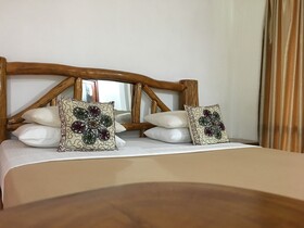 Mihini Hotel