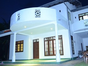 Aurora Villa Hikkaduwa