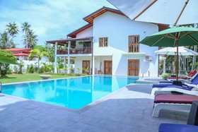 Hikka Resort Holiday Villa