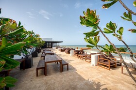 Riff Hikkaduwa Design Hotel