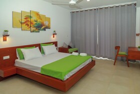 Travellers Hotel Hikkaduwa
