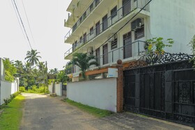 Travellers Hotel Hikkaduwa