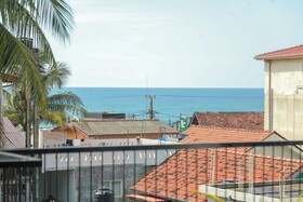 Travellers Hotel Hikkaduwa