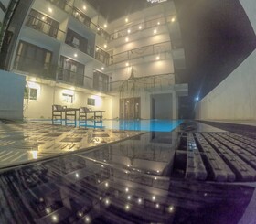 Travellers Hotel Hikkaduwa