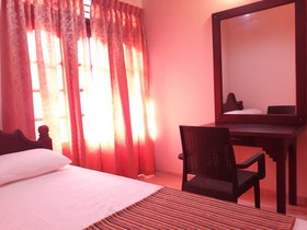 Vinses Villa In Hikkaduwa