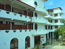 Oasey Beach Hotel