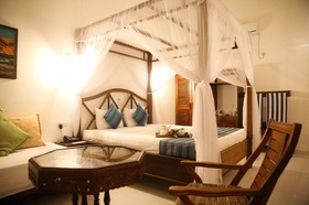 Oasey Beach Hotel