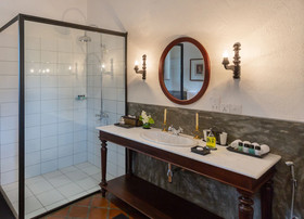 Taru Villas Leela Walauwwa