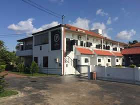 Pj Hotels
