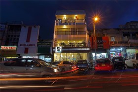 Cafe Aroma Inn