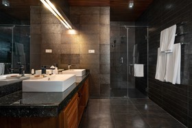 Clove Villa