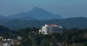 Grand Kandyan Hotel