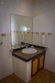 Hotel Lakefield