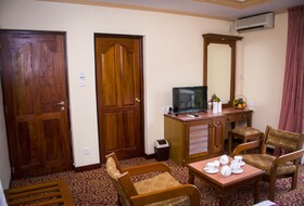 Hotel Lakefield