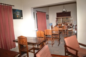 Ivy Banks Lake Round Hotel